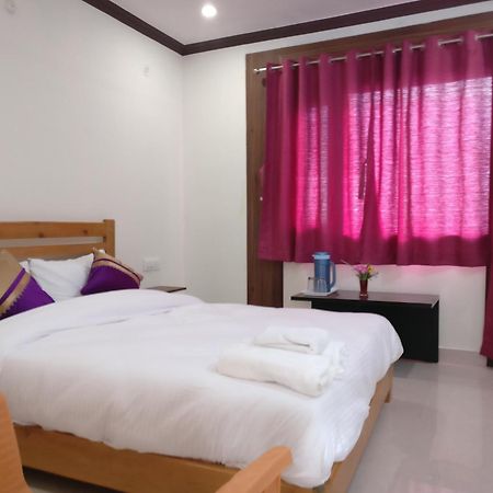 Green Roof Hotel Nainital Quarto foto