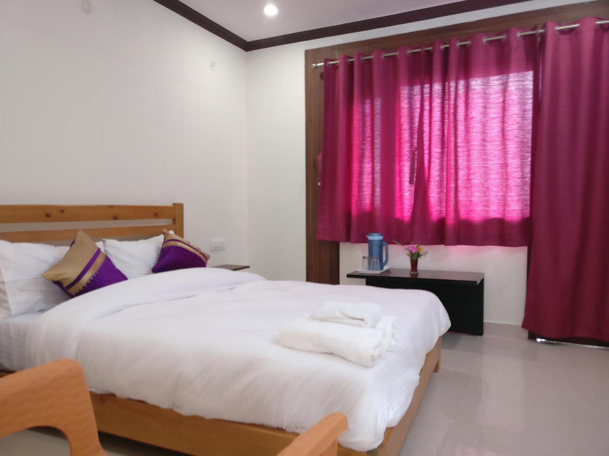 Green Roof Hotel Nainital Quarto foto